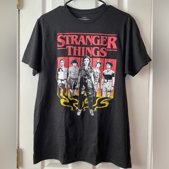 Netflix Other - Stranger Things Netflix Adult Men's Black Short Sleeve T-shirt Size Medium 38/40